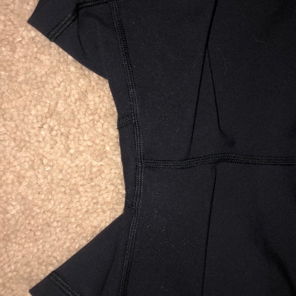 lulu lemon booty shorts - Picture 8 of 8